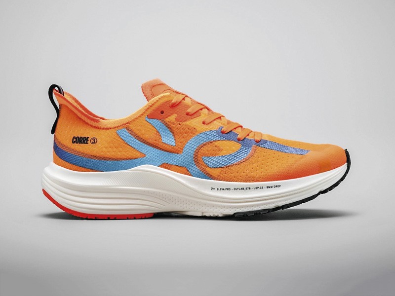 Urban sports sneakers