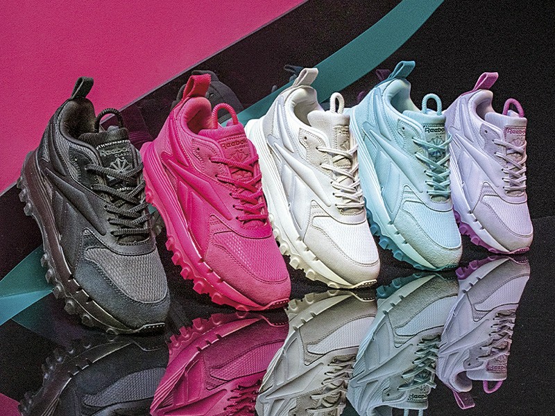 Urban sports sneakers
