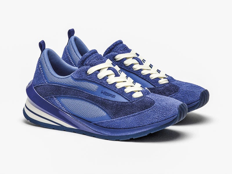 Sneakers retro consolidan suelas gum y color deportivo