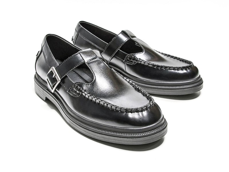 Casual/dress shoes