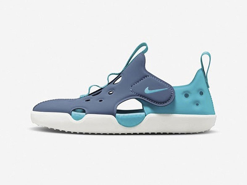 Closed children’s shoes