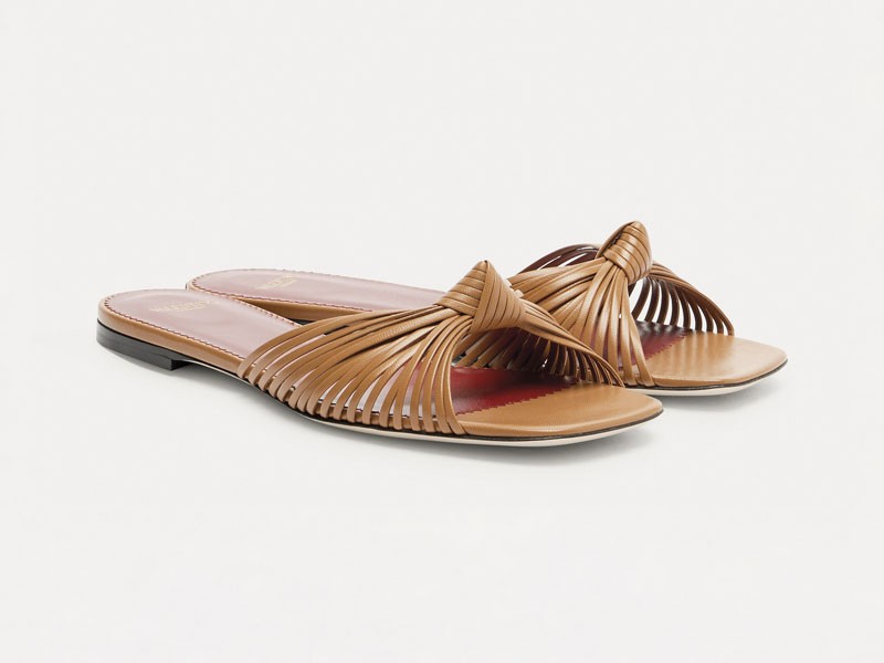 CHANCLAS FAJAS CALZADO MUJER ARTESANAL SANDALIA TENDENCIA PRIMAVERA VERNAO 2026 2027 SERMA167P01166527.jpg Artisanal slides with open weaves and lightweight flat soles