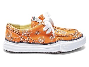 ESSENTIALS: FASHION TIPS Next Spring-Summer 2021/22