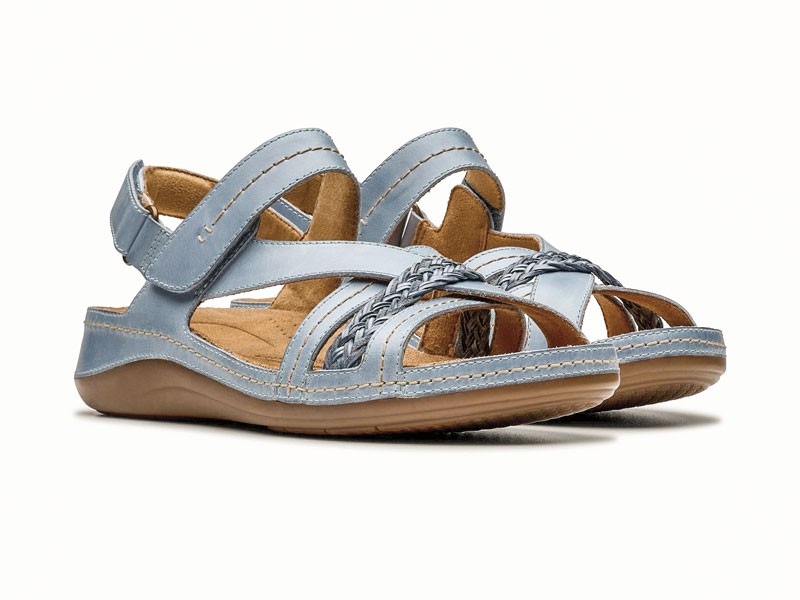 Flat sandals