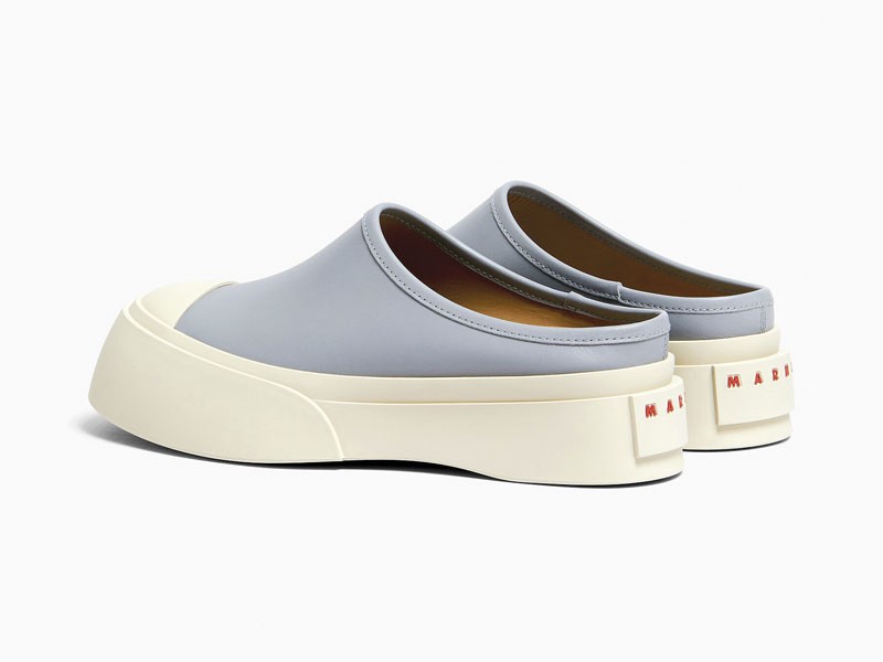 Flat Mules