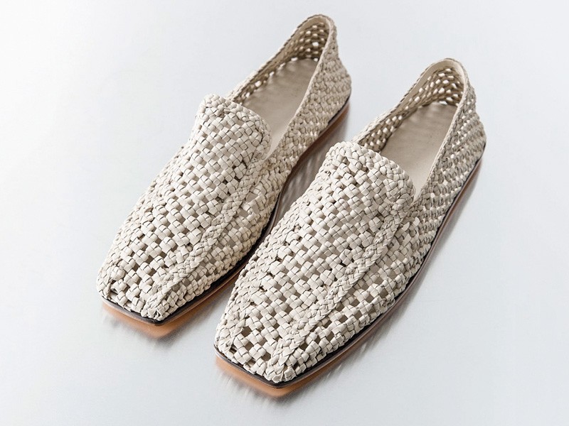Casual/dress shoes