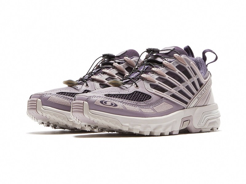 Urban sports sneakers