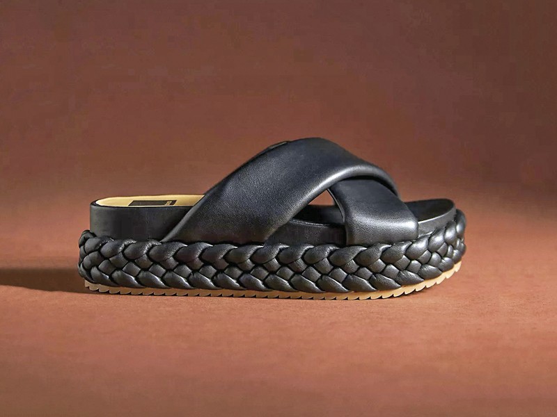 Flat slides / sandals