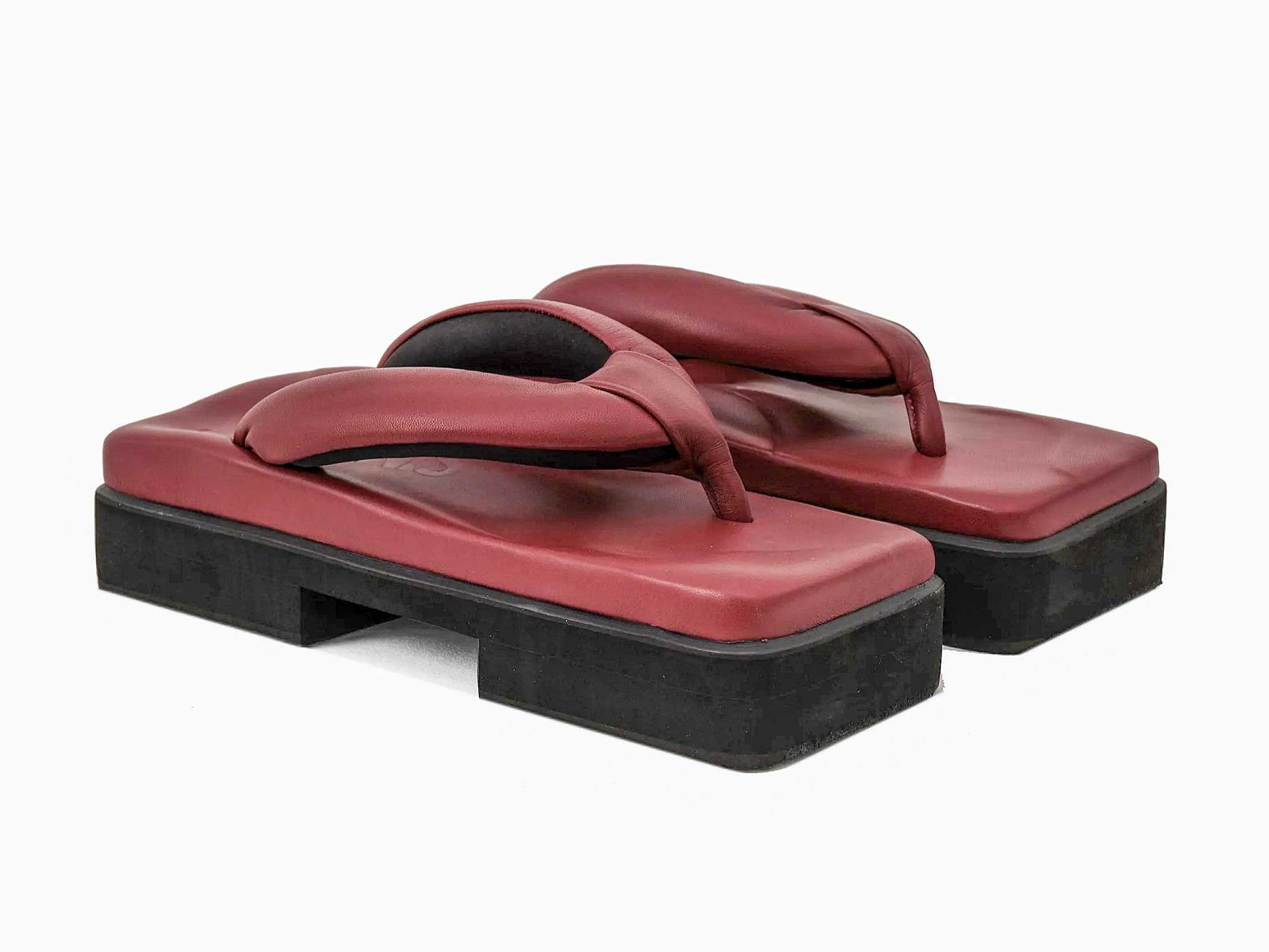 From Ukraine: SINOBI square slides and flip flops. The coolest.