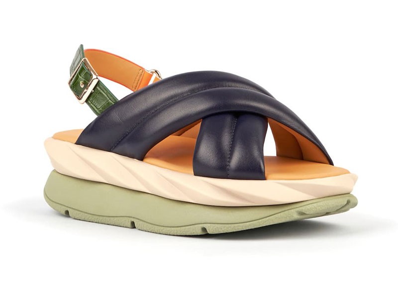 Ergonomic chunky: The disruptive sandal by 4CCCCEES