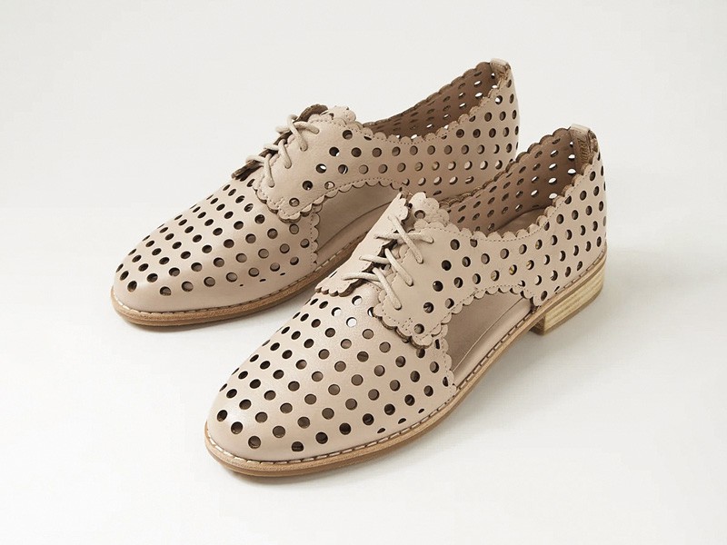 ACORDONADOS MUJER CALZADO TENDENCIA PRIMAVERA VERNAO 2026 2027 SERMA 157MI15298NDULE_6.jpg Acordonados femeninos combinan calados, punteras y cordones