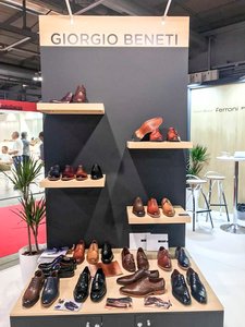 Argentinean footwear and leathergoods manufacturers exhibited at MICAM in Italy