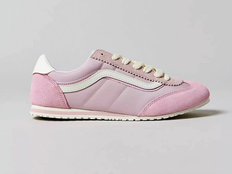 Urban sports sneakers