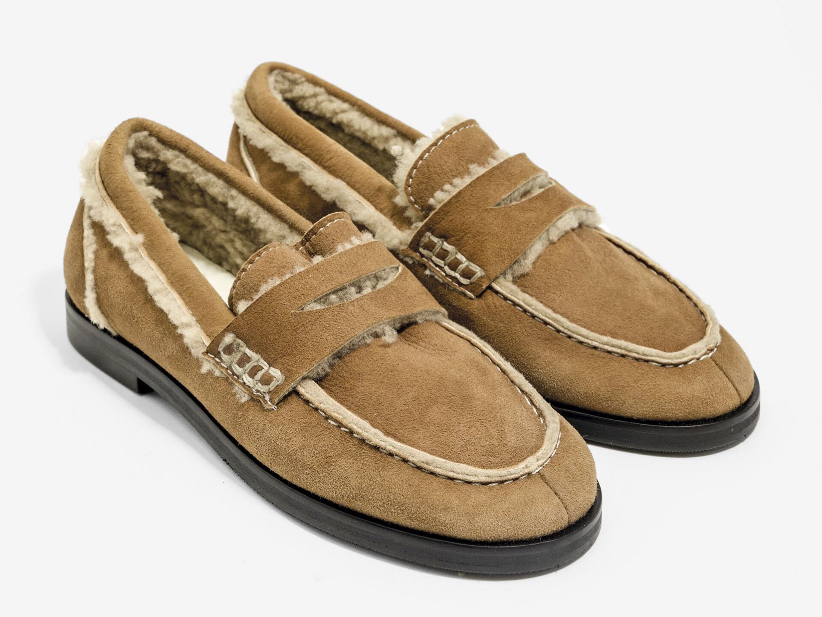 Women’s moccasins 2026 with shearling texture
