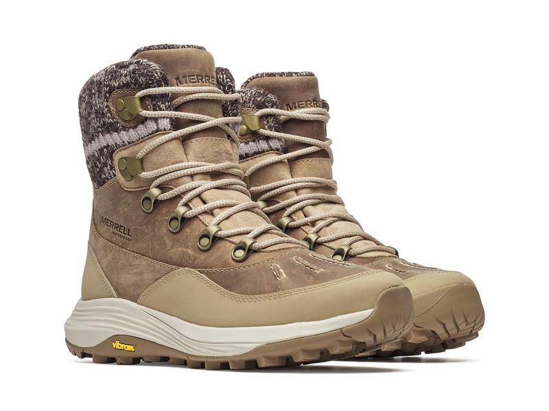 Outdoor boots with trekking DNA for the city