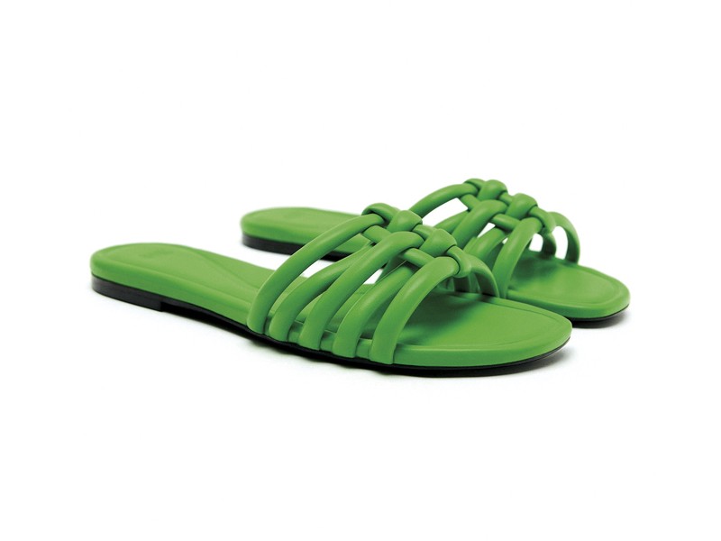 Flat slides / sandals