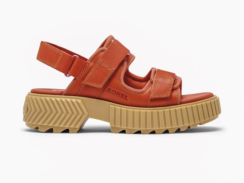 Flat sandals