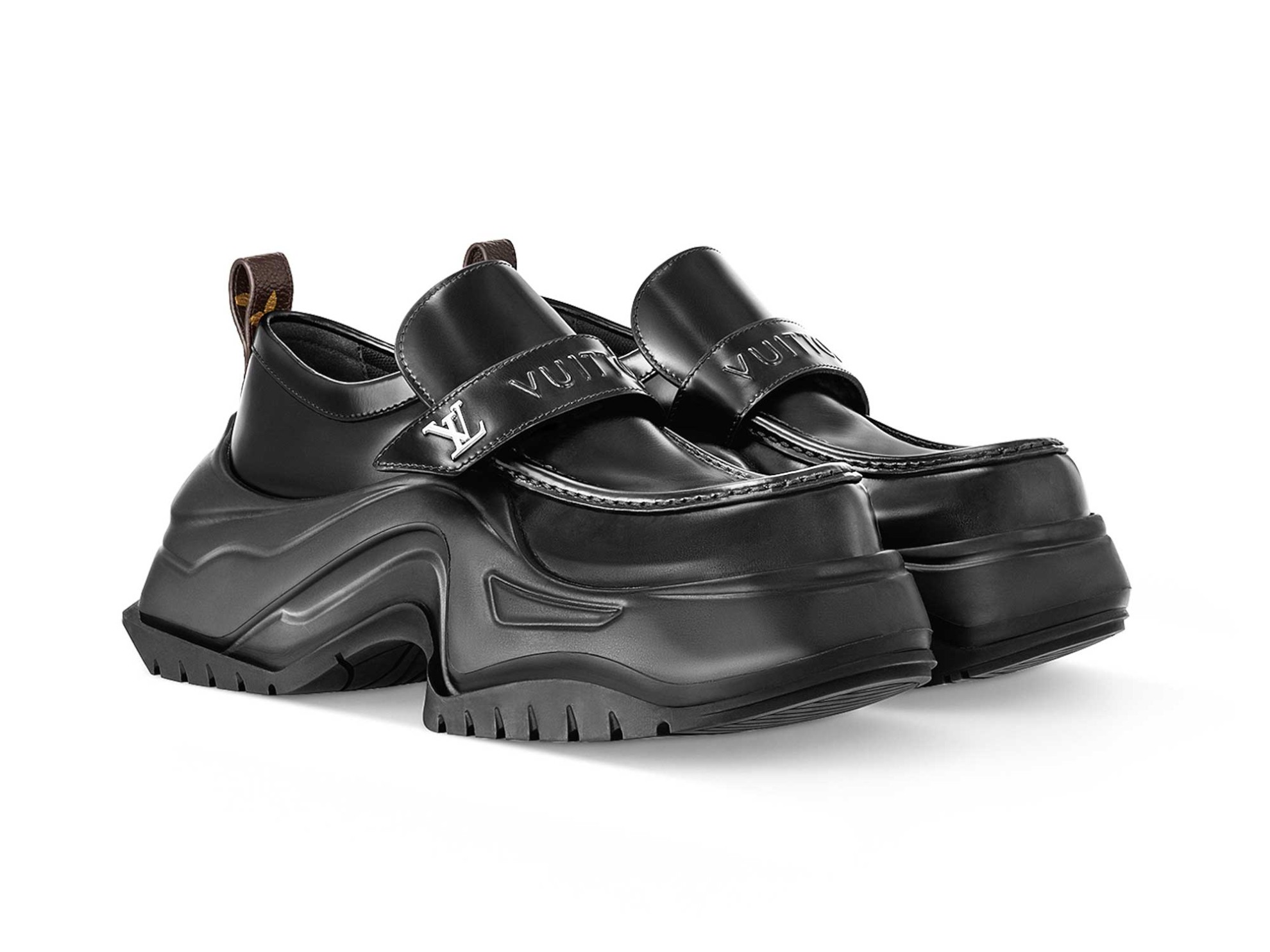 ¡EXCLUSIVOS! Los impresionantes mocasines chunky de LOUIS VUITTON