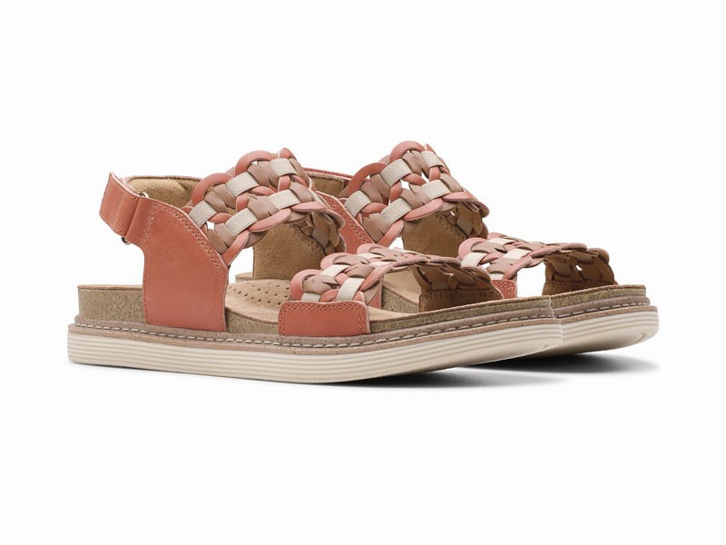 Flat sandals
