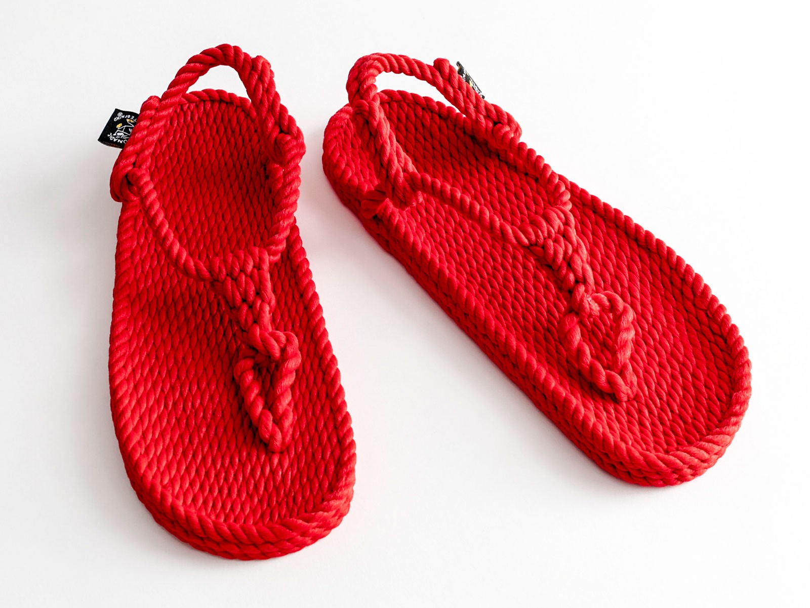 They are trend: ROPES for handmade sandals. LOOK AT THE PHOTOS