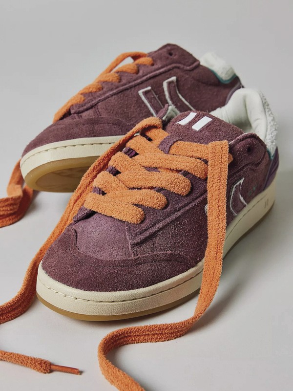 Skate footwear with vulcanized soles and low profiles