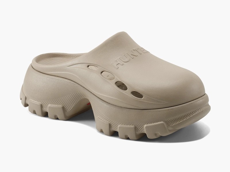 ZUECOS INYECTADOS MUJER CALZADO TENDENCIA PRIMAVERA VERNAO 2026 2027 SERMA1670a6f1e1dce78a8abec992b2b6b220a4a2392a7d1.jpg Zuecos inyectados expanden volumen, color y relieve