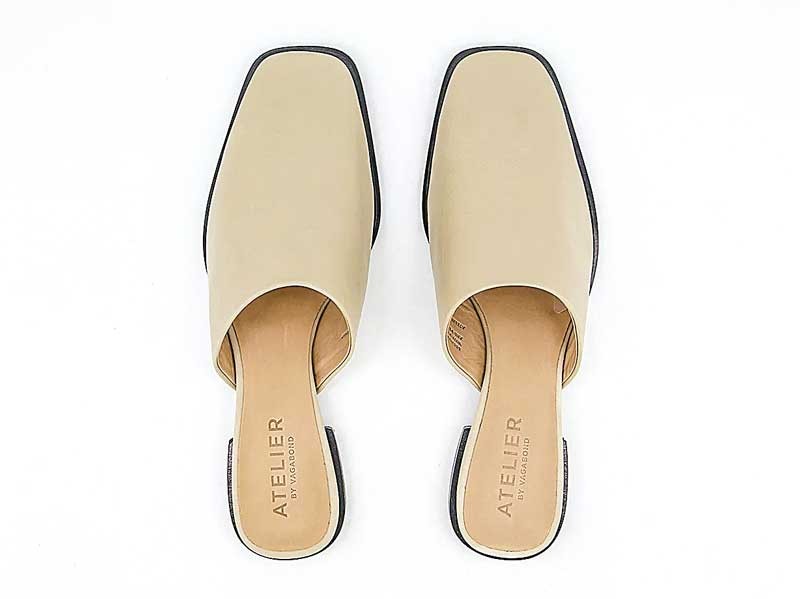 Flat mules: Comfort and elegance