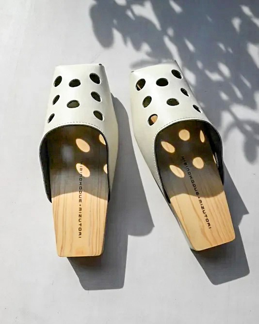 Japanese mules: Conquering the West