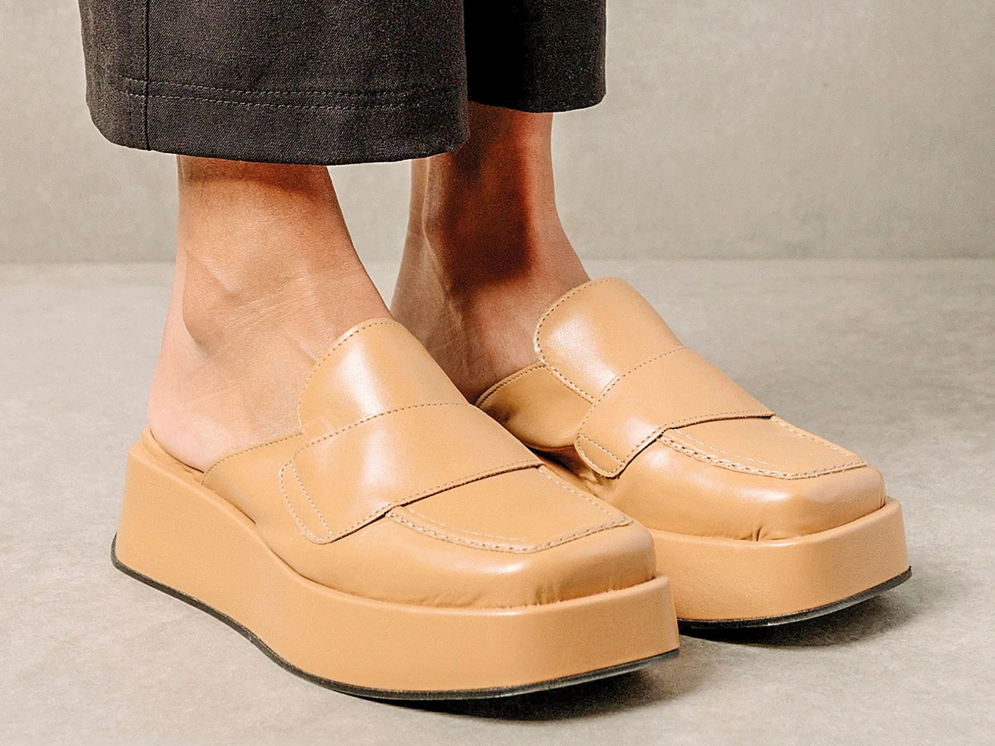 Flat mules: Among the favorites