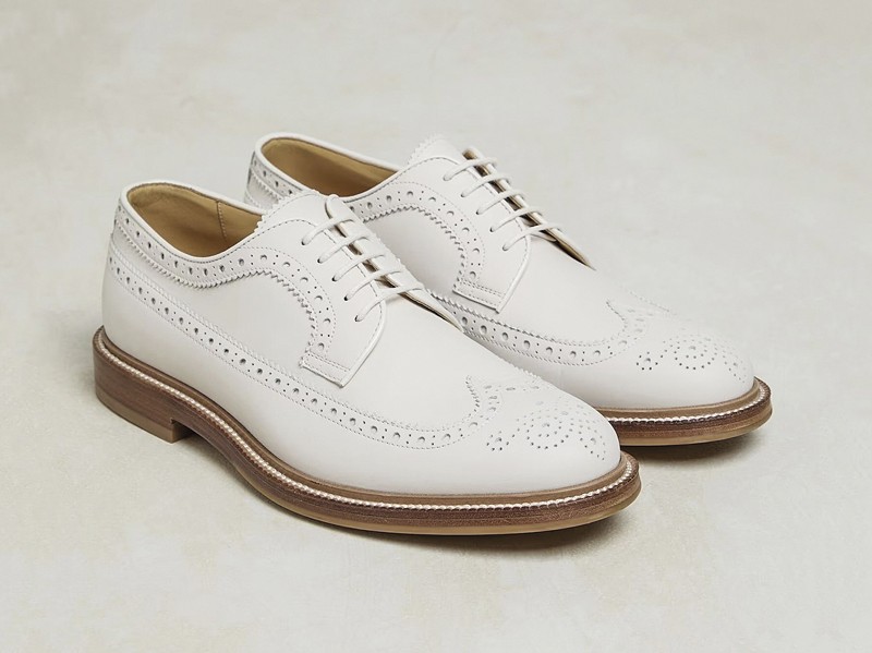 Lace-up dress shoes