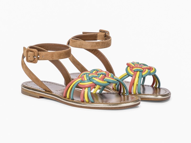 Flat sandals
