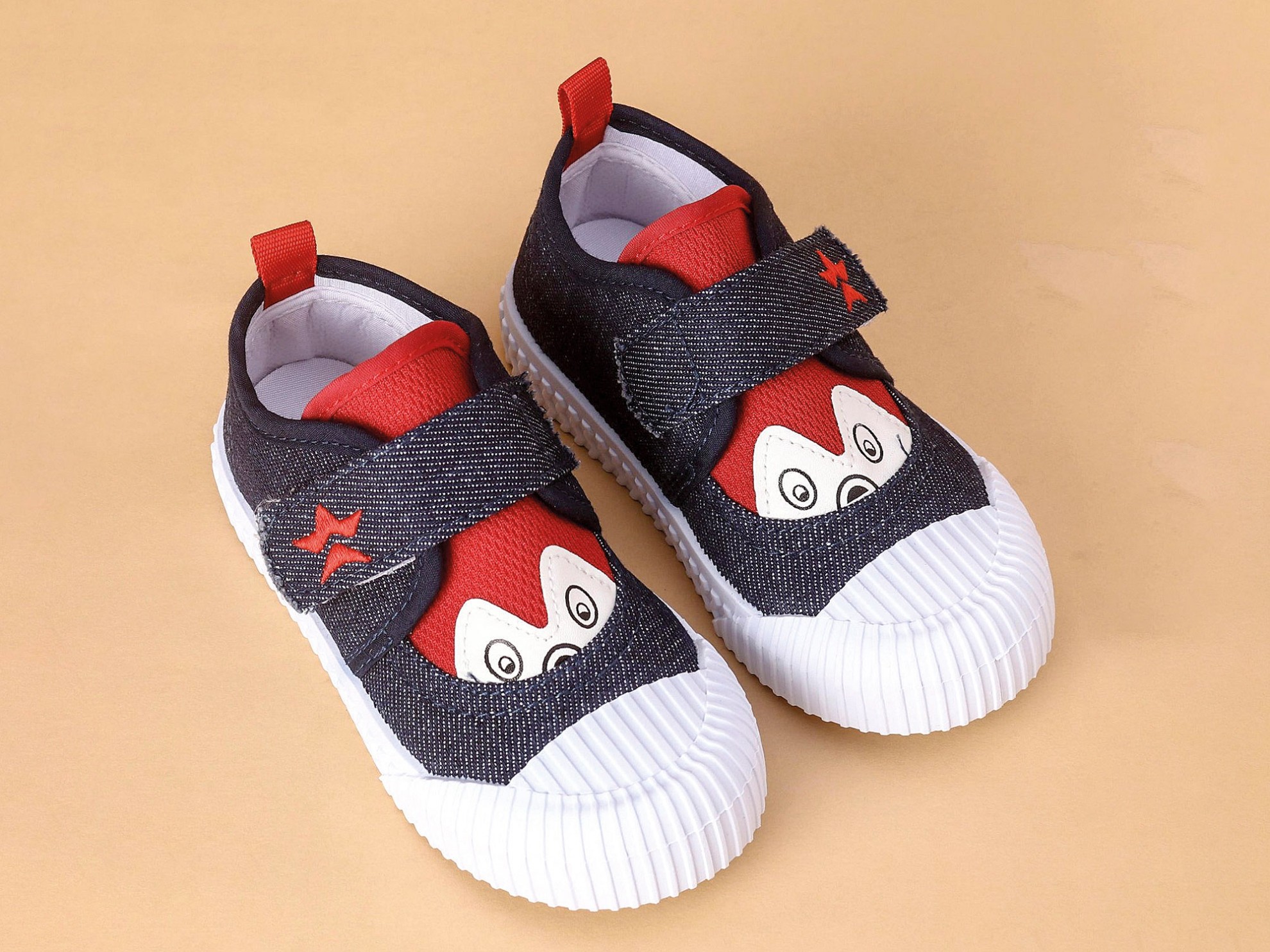 Zapatos y zapatillas