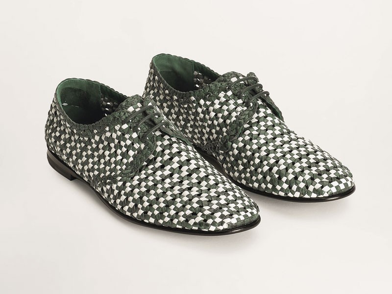 Lace-up shoes