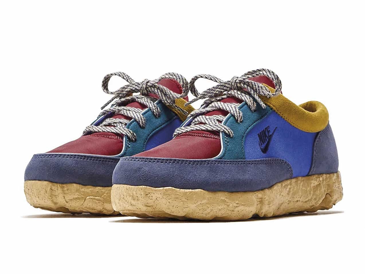 Zapatos bajos acordonados 