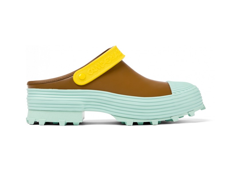 ZUECOS MULES CAMPER TENDECIA CALZADO PRIMAVERA VERANO 2026 2027 FOTO-3.jpg New CAMPER clogs: Robust and playful