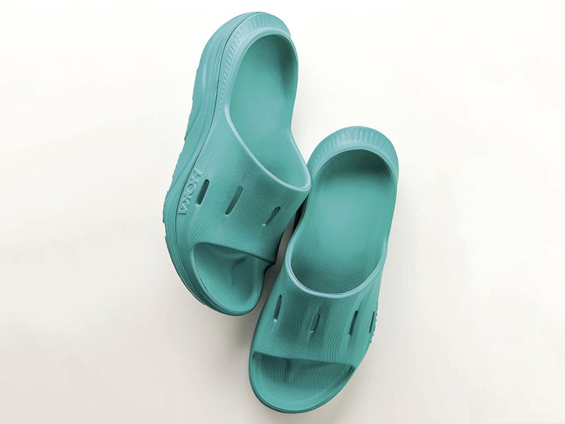 Flat Slides / Sandals