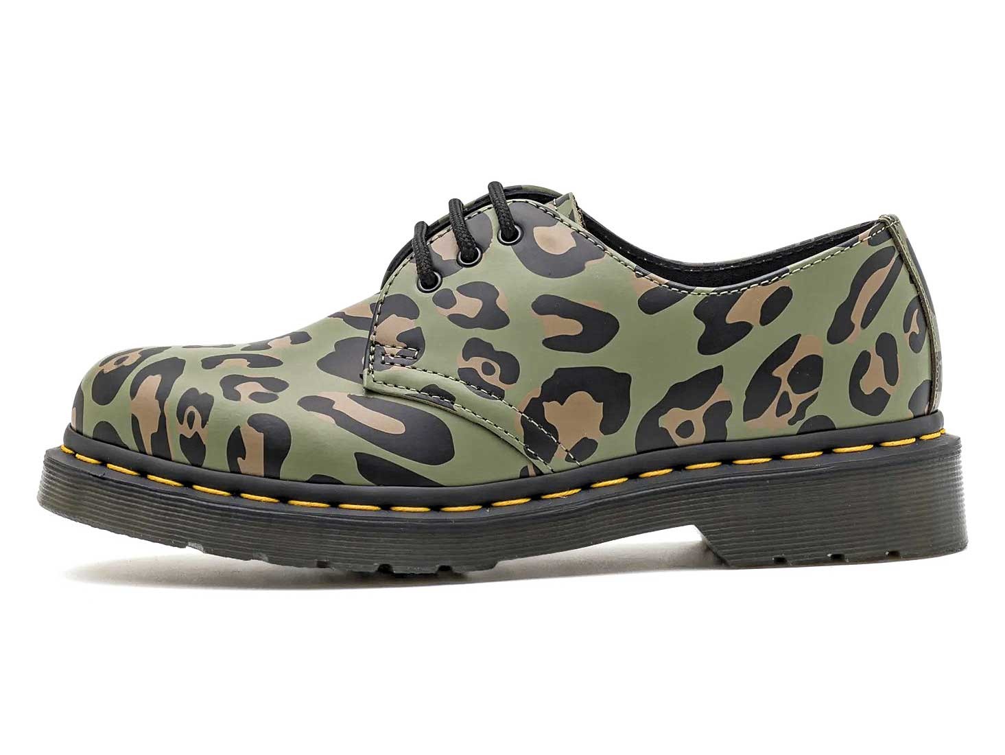 Zapatos bajos acordonados 