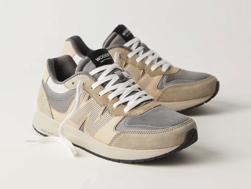 Urban sports sneakers