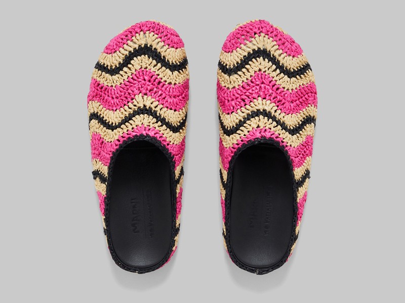 FOTO-10.-MARNI.jpg Summer 23/24 Previews. Exclusive multicolored crochet raffia for new MARNI models