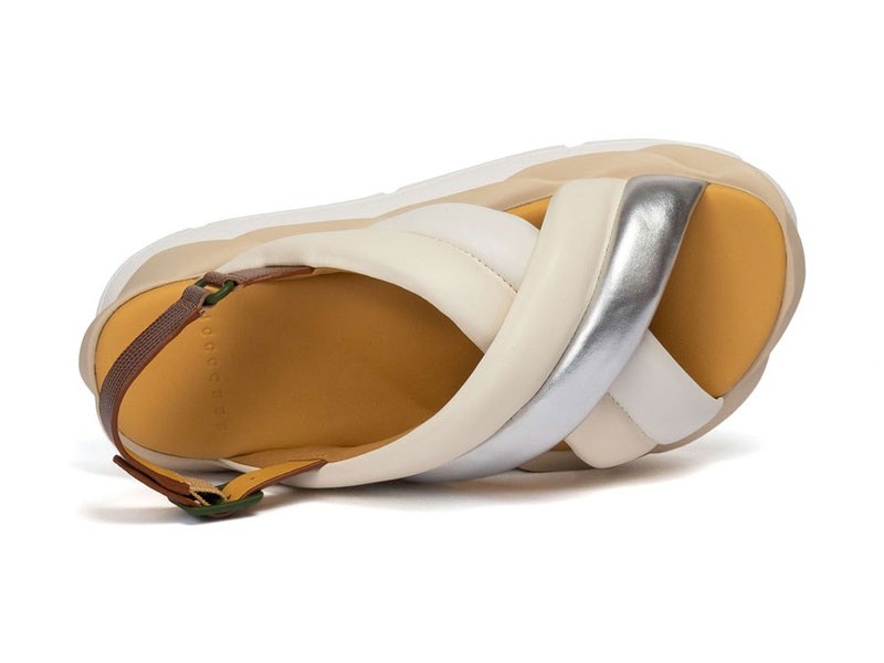 Ergonomic chunky: The disruptive sandal by 4CCCCEES