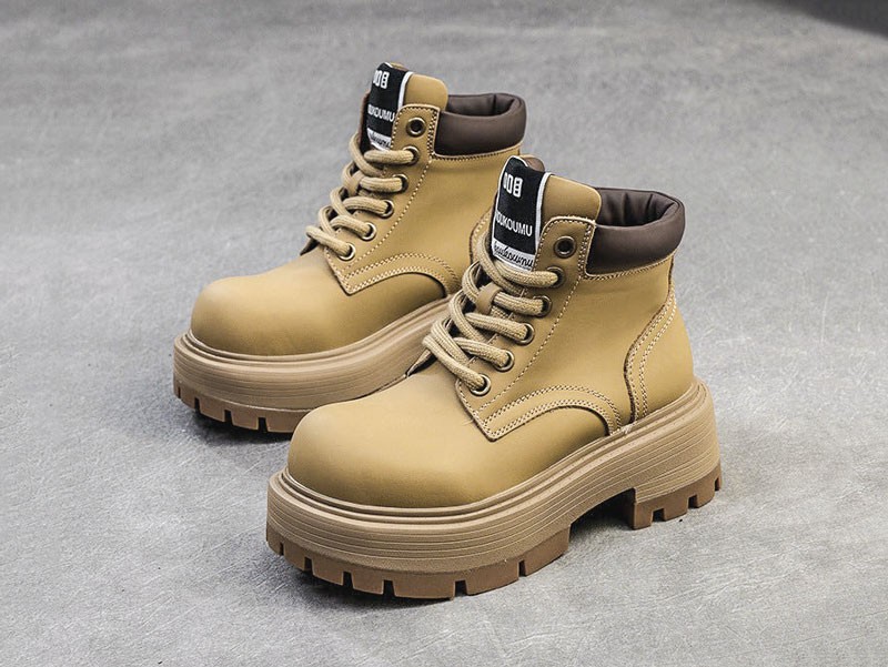 Botinetas bajas acordonadas