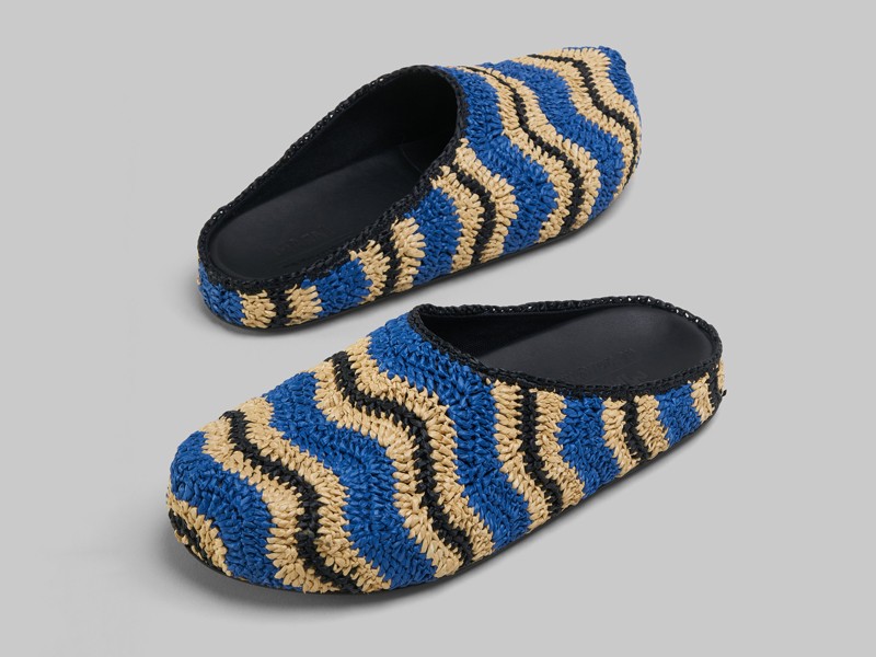 FOTO-8.-MARNI.jpg Summer 23/24 Previews. Exclusive multicolored crochet raffia for new MARNI models