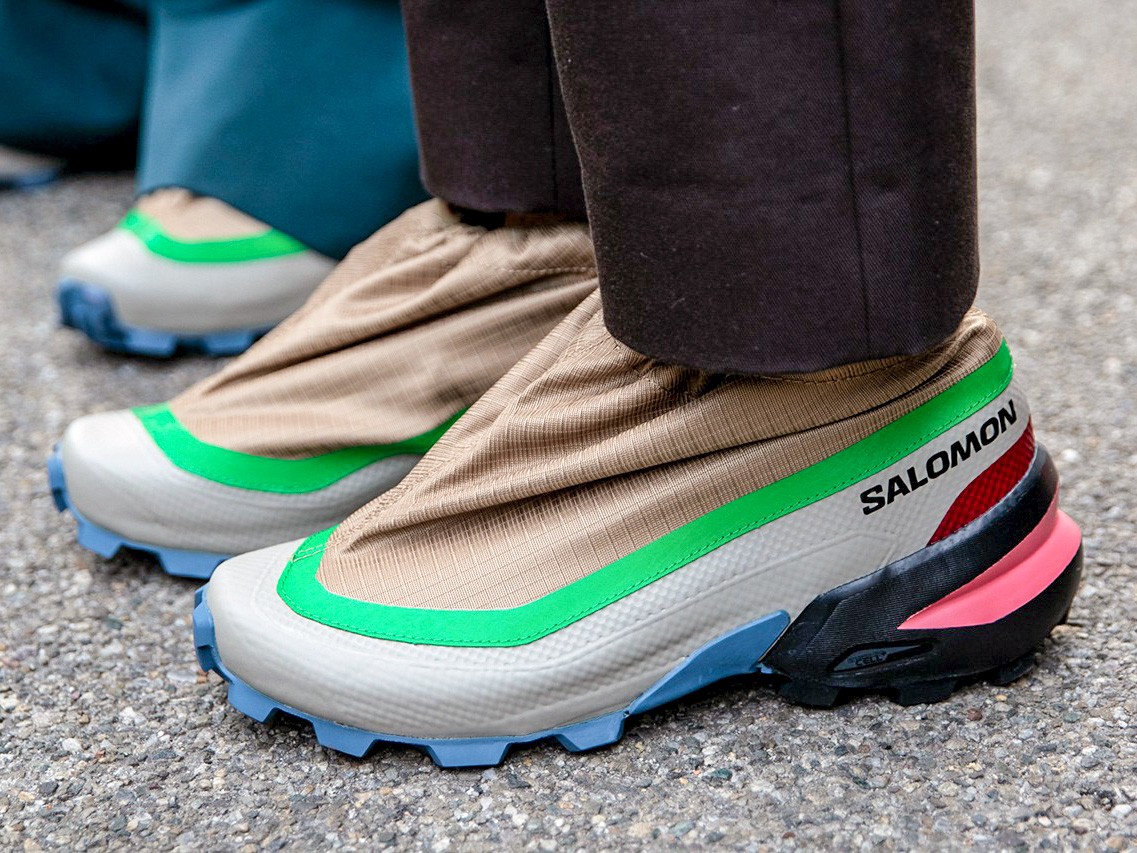 ¡Último lanzamiento de MAISON MARGIELA y SALOMON! Las sneakers polainas MM6