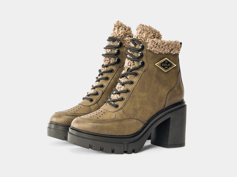 BOTAS BOTINETAS ACORDONADOS MUJER TENDENCIAS OTOÑO INVIENRO 2026 SERMA 156a7e72bd5bddc4a89b766568cd91c2492.jpg Botinetas acordonadas de vestir