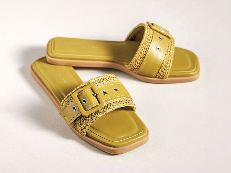 Flat Slides / Sandals