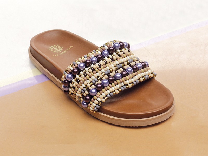 Flat Slides / Sandals