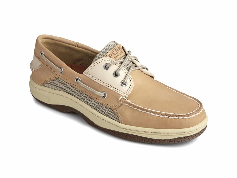 Lace-up casual shoes