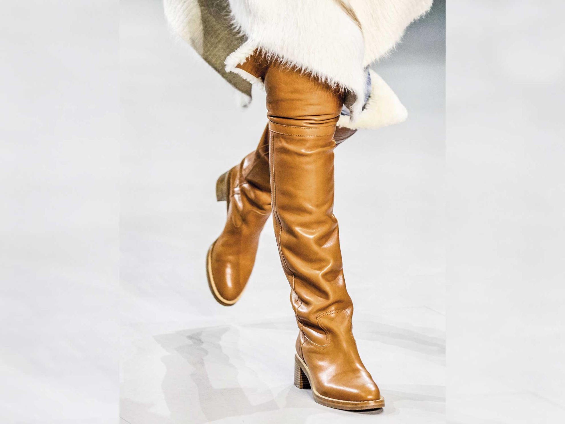 Don't miss them! The best BOOTS for Winter 2021. Look at the photos !!!