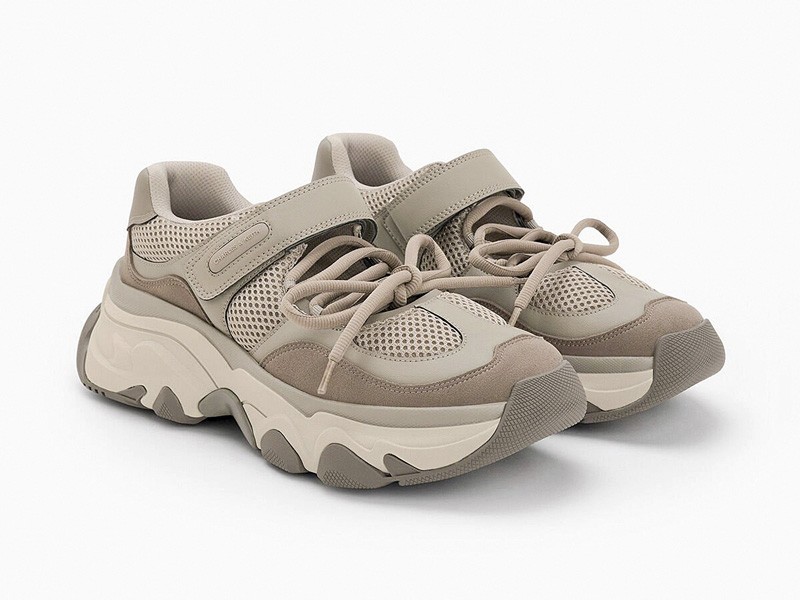 Chunky sneakers