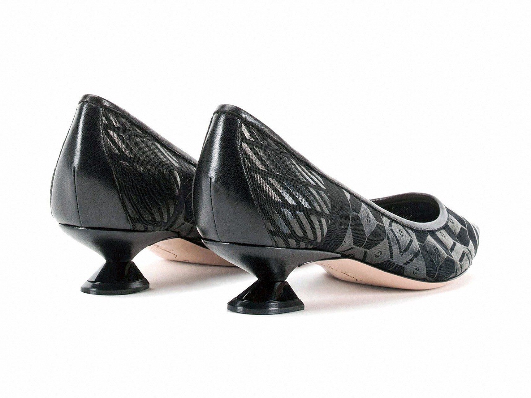 KITTEN HEELS: regain elegance after the pandemic